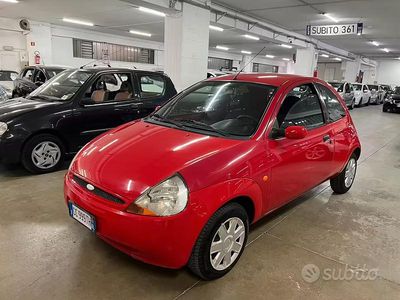 Usata Ford Ka 69 CV (50 kW) 2002 Rosso Utilitaria