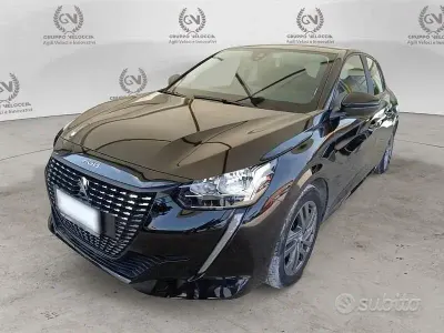 Usata Peugeot 208 Active 101 CV (74 kW) 2022 Nero Utilitaria