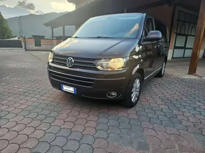 Usata VW Multivan Highline 179 CV (131 kW) 2011 Monovolume