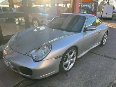 Usata Porsche 911 Carrera 4S 320 CV (235 kW) 2002 Argento Coupé