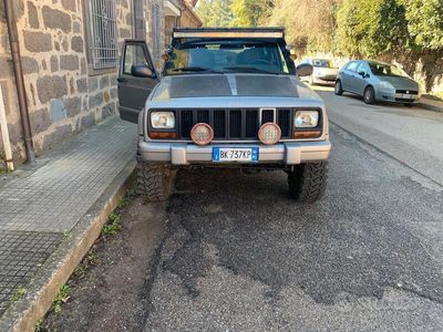 usata Jeep Cherokee xj