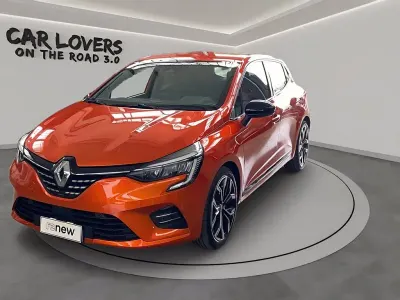 Usata Renault Clio Techno 145 CV (106 kW) 2023 Arancione Utilitaria