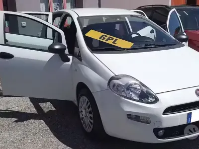Usata Fiat Punto 69 CV (50 kW) 2017 Bianco Utilitaria