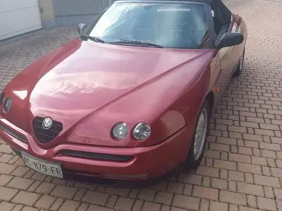 Usata Alfa Romeo 2000 150 CV (110 kW) 1995 Cabrio