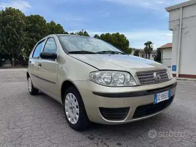 Usata Fiat Punto 60 CV (44 kW) 2009 Marrone Utilitaria