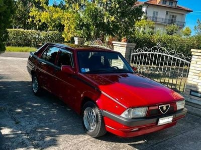 Usata Alfa Romeo 75 148 CV (108 kW) 1992 Berlina