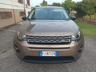 Usata Land Rover Discovery 5 240 CV (176 kW) 2018 Grigio SUV