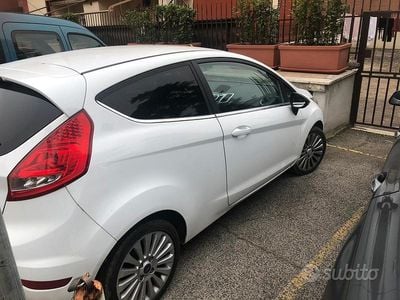 Usata Ford Fiesta Titanium 2009 Bianco Utilitaria