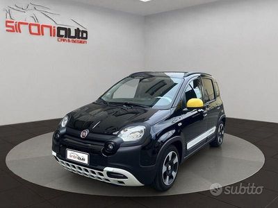 Begagnad Fiat Panda Cross Cross 70 HK (51 kW) 2025 Svart Halvkombi