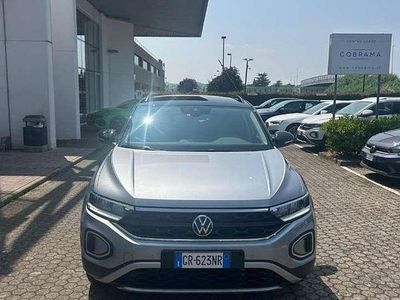 Usata VW T-Roc Sport 110 CV (80 kW) 2024 Grigio SUV