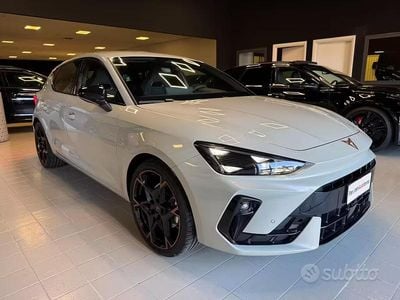 Nuova Cupra Leon 204 CV (150 kW) 2025 Bianco Berlina