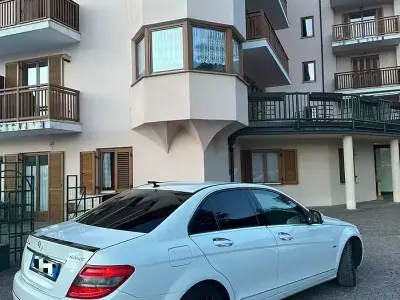 Usata Mercedes C320 224 CV (164 kW) 2008 Bianco Berlina