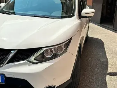 Usata Nissan Qashqai 115 CV (84 kW) 2016 Bianco SUV