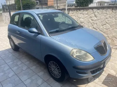Usata Lancia Ypsilon 2004 Utilitaria