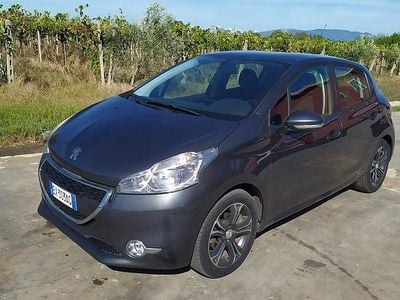 Usata Peugeot 208 Access 82 CV (60 kW) 2018 Grigio Utilitaria