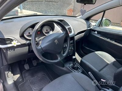 Usata Peugeot 207 2009 Grigio Utilitaria