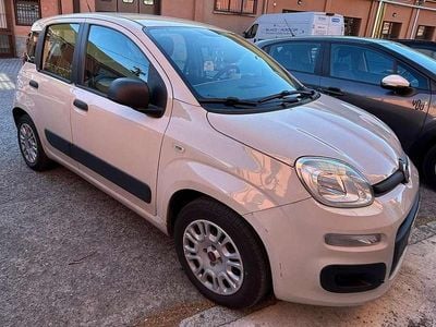Usata Fiat Panda Lounge 69 CV (50 kW) 2015 Bianco Utilitaria