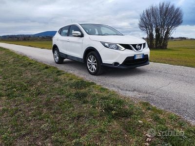 Usata Nissan Qashqai Visia 110 CV (80 kW) 2015 Bianco SUV