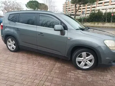 Usata Chevrolet Orlando LTZ 163 CV (119 kW) 2011 Grigio Monovolume