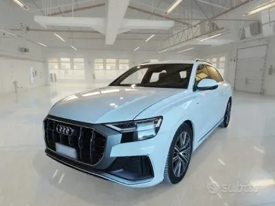 Usata Audi Q8 Sport 231 CV (169 kW) 2023 Bianco SUV