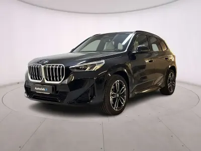 Nuova BMW X1 M Sport 150 CV (110 kW) 2025 Black sapphire SUV