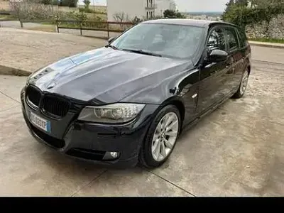 Usata BMW 318 143 CV (105 kW) 2008 Nero Station wagon