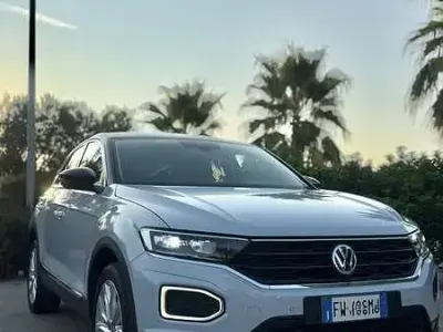 Usata VW T-Roc Business 116 CV (85 kW) 2019 SUV