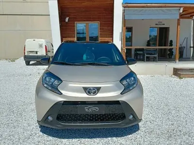 Usata Toyota Aygo X Lounge 72 CV (52 kW) 2024 Giallo SUV