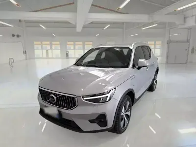 Usata Volvo XC40 Core 129 CV (94 kW) 2022 SUV