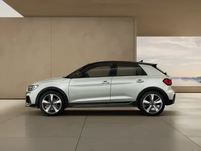 Nuova Audi A1 Ambiente 116 CV (85 kW) 2026 Argento rugiada metallizzato SUV