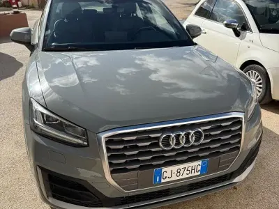 Usata Audi Q2 S-Line 116 CV (85 kW) 2017 Grigio SUV