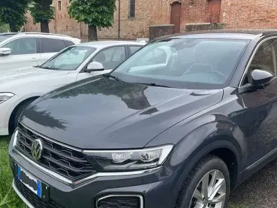 Usata VW T-Roc Advance 116 CV (85 kW) 2019 SUV