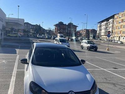 Usata VW Golf VI Highline 110 CV (80 kW) 2010 Bianco Utilitaria