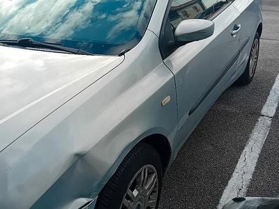 Usata Fiat Stilo Dynamic 116 CV (85 kW) 2003 Blu Utilitaria