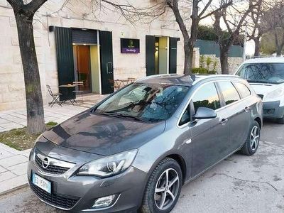 Usata Opel Astra Cosmo 160 CV (117 kW) 2011 Station wagon
