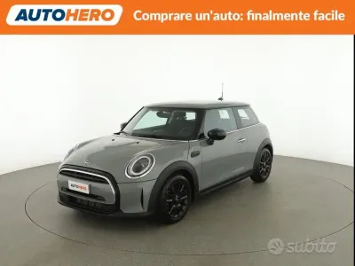 Begagnad Mini ONE 75 HK (55 kW) 2021 Grå Halvkombi