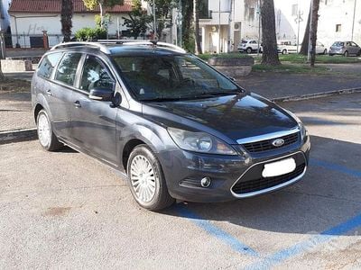 Grigio Usata 2019 Ford Focus Station wagon | 2700 € (Buon prezzo)