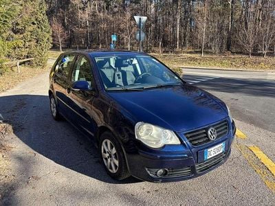 Blu/azzurro Usata 2006 VW Polo Comfortline Berlina | 2700 € (Buon prezzo)