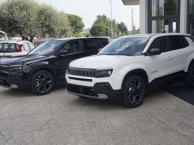 Usata Jeep Avenger Altitude 101 CV (74 kW) 2024 Nero SUV