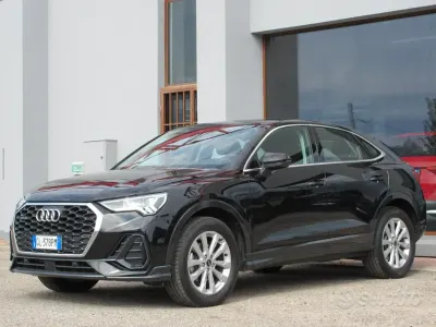 Usata Audi Q3 Sportback Business Plus 150 CV (110 kW) 2022 Mythosschwartz metallic SUV