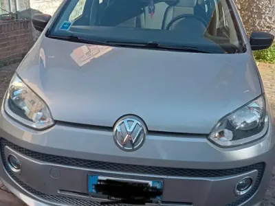 Usata VW up! 60 CV (44 kW) 2015 Grigio Utilitaria