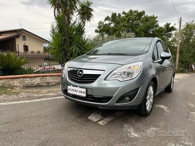 Usata Opel Meriva 95 CV (69 kW) 2011 Grigio Monovolume