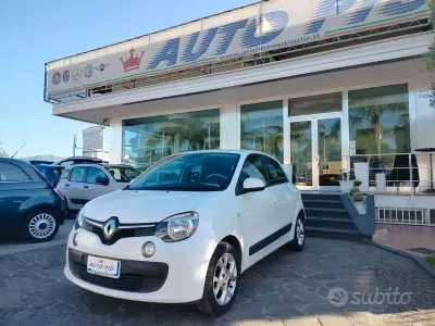 Gebraucht Renault Twingo SE 69 PS (50 kW) 2015 Weiß Kleinwagen