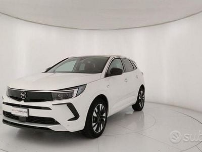 Usata Opel Grandland X Business Elegance 131 CV (96 kW) 2023 Bianco SUV