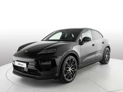 Nuova Porsche Macan 144 kW (197 CV) 2026 Nero jet metallizzato SUV