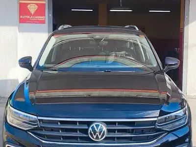 Usata VW Tiguan 122 CV (89 kW) 2021 Nero SUV