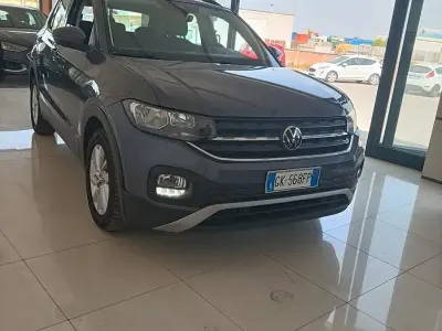 Usata VW T-Cross Advance 95 CV (69 kW) 2022 Grigio SUV