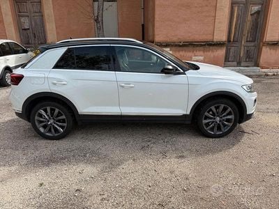 Usata VW T-Roc Advance 116 CV (85 kW) 2019 Bianco SUV