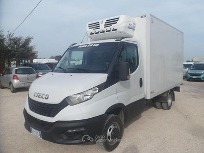 Usata Iveco Daily 140 CV (102 kW) 2020 Bianco Furgone