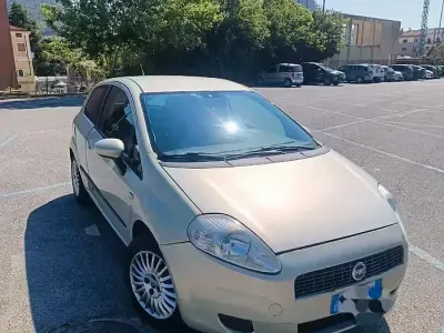 Usata Fiat Grande Punto 2006 Verde Utilitaria